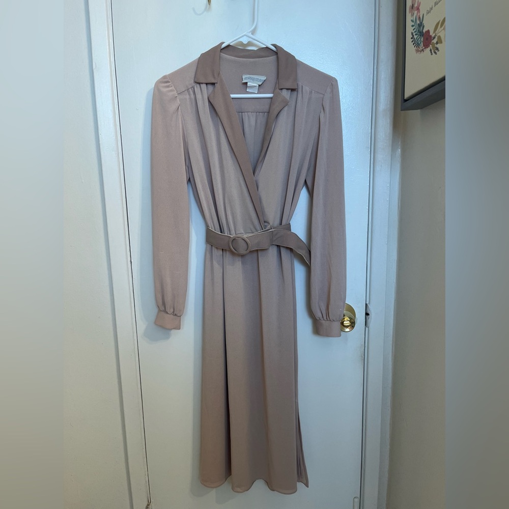 Vintage Elegant Tan Belted Dress